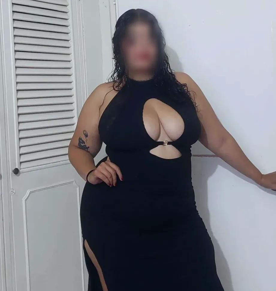 Elena, 22