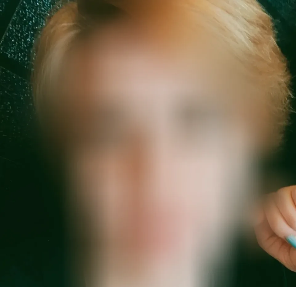 Jacqueline, 26