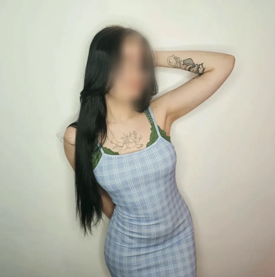 Leyla, 20