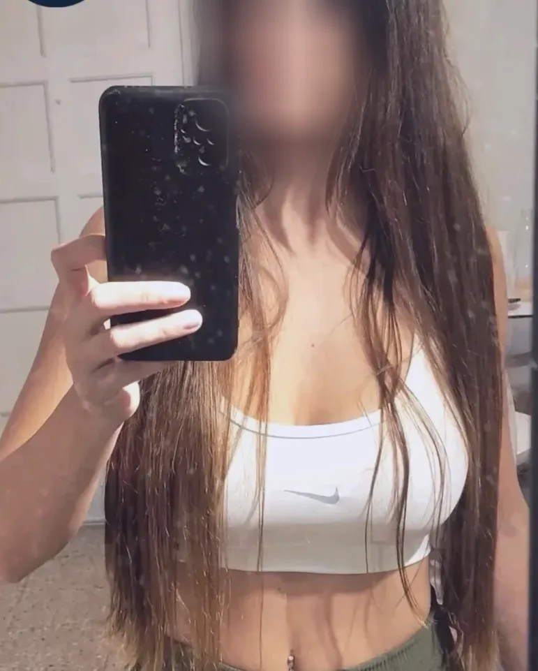 Marina, 37